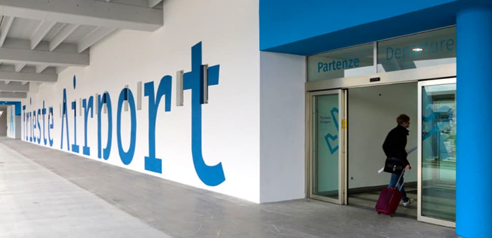 Airport-night-1000×484