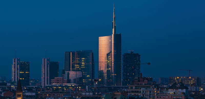 Milano (Italia) skyline by night; cityscape with new Porta Nuova s